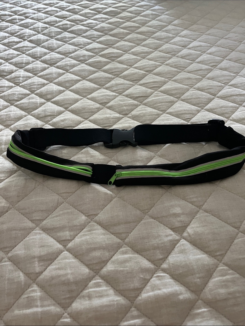 Black Running Belt with Neon Green Zipper